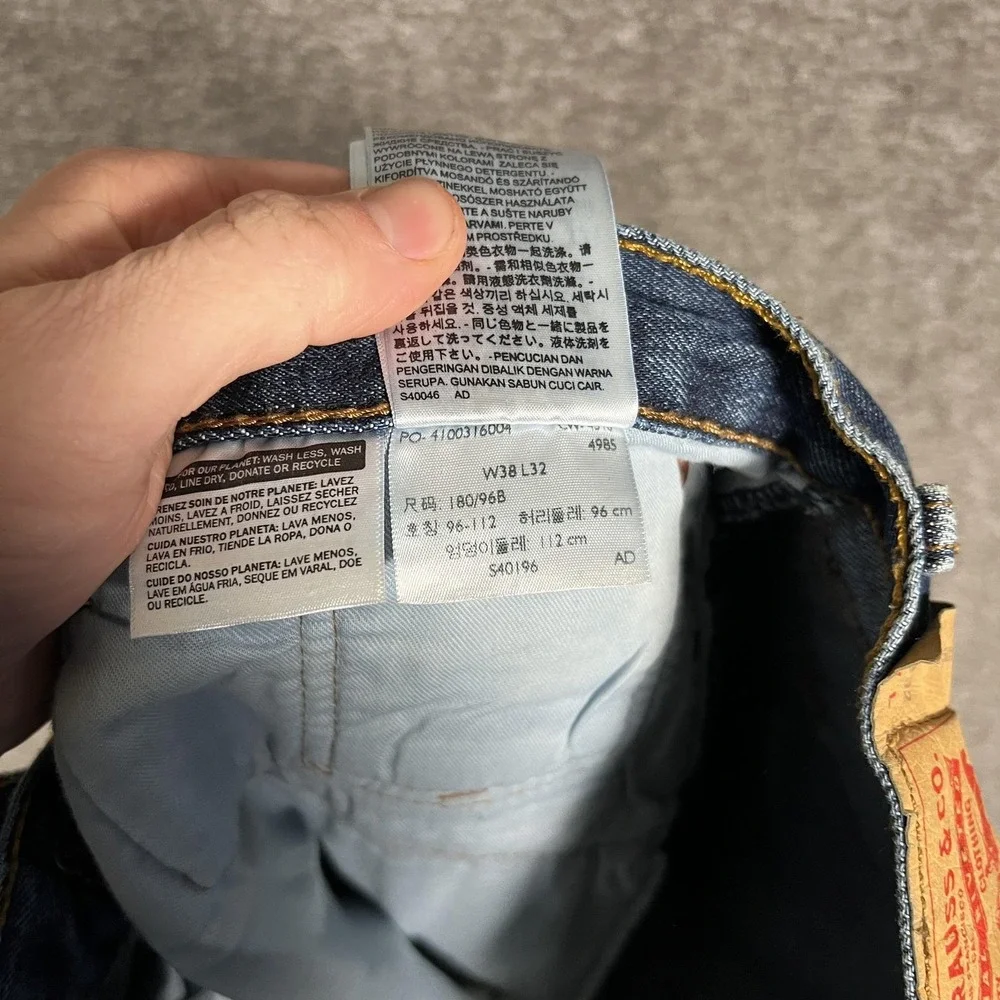Levis 501 Jeans Mens 38x32‎ Blue Denim Button Fly Straight Leg Classic Fit